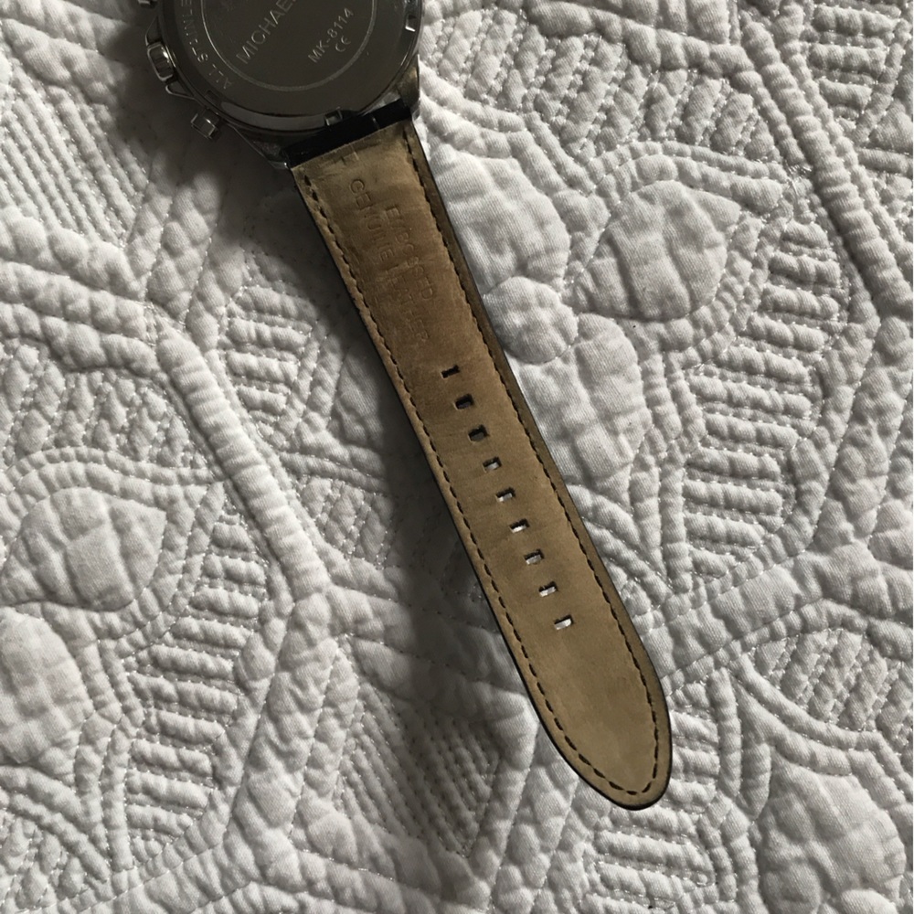 Men’s Women’s Unisex Michael Kors Oversized Runway Watch - Picture 6 of 7
